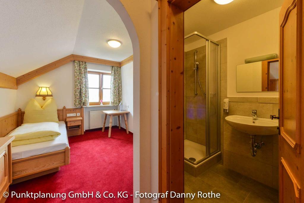 Alter Wirt Hotel Hechendorf am Pilsensee ภายนอก รูปภาพ
